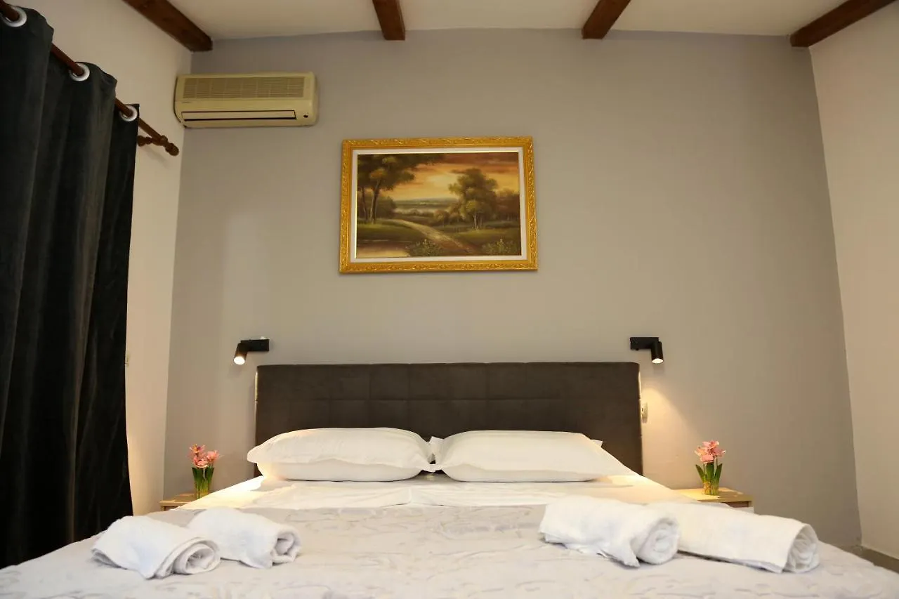 Hotel Millenium Tirana 3*,